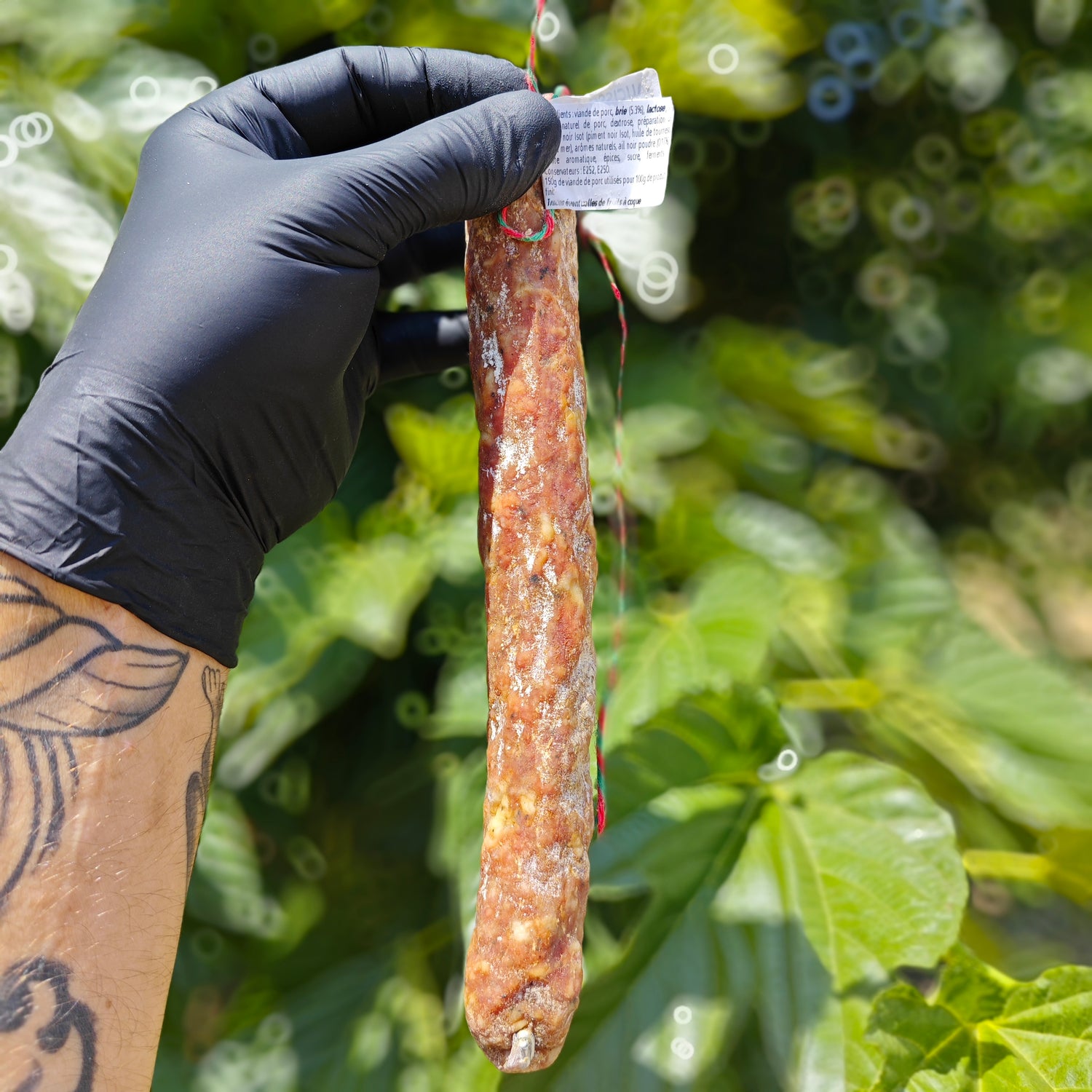Saucisson sec au brie et à l'ail noir