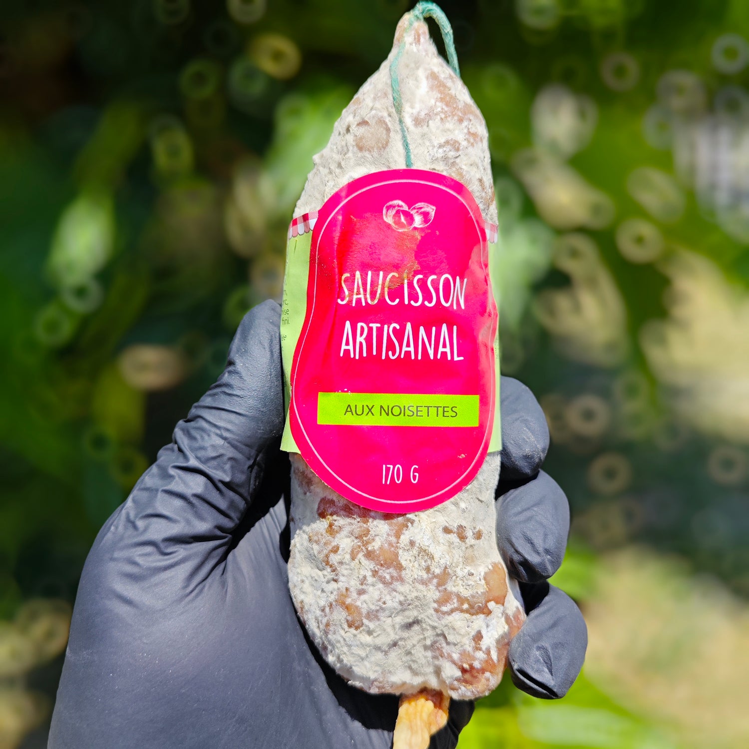 Saucisson sec aux noisettes